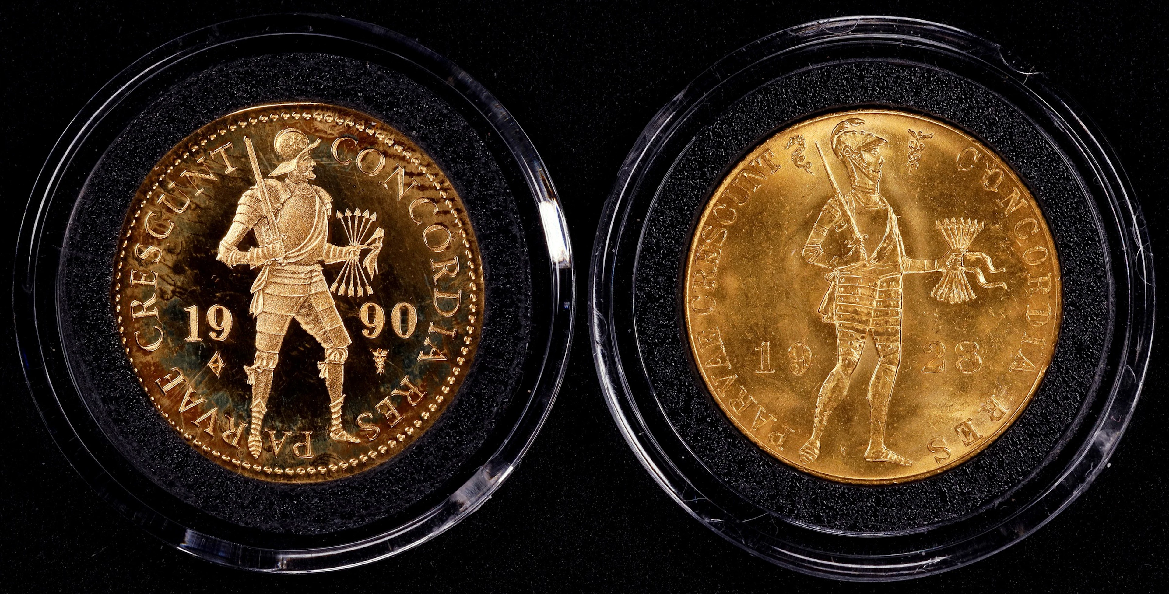 (0.221 oz, 6.861 g AGW). Netherlands. Lot of (2) Mixed Date Gold 1 Ducats.