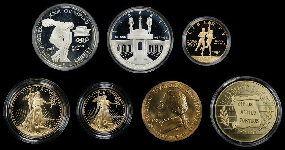 UNITED STATES OF AMERICA. Group of Mixed Denominations (14 Pieces)