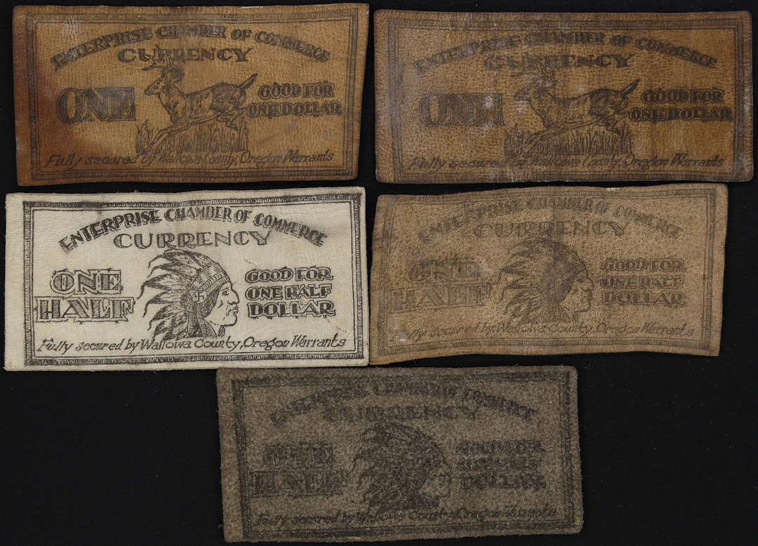 Lot of (5) Enterprise, Oregon. Enterprise Chamber of Commerce - Leather