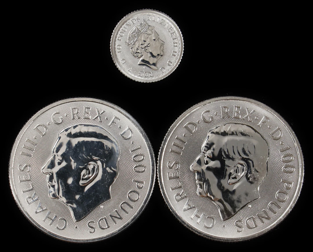 (2.1 oz, 65.318 g APtW). Great Britain. Lot of (3) Mixed Date and