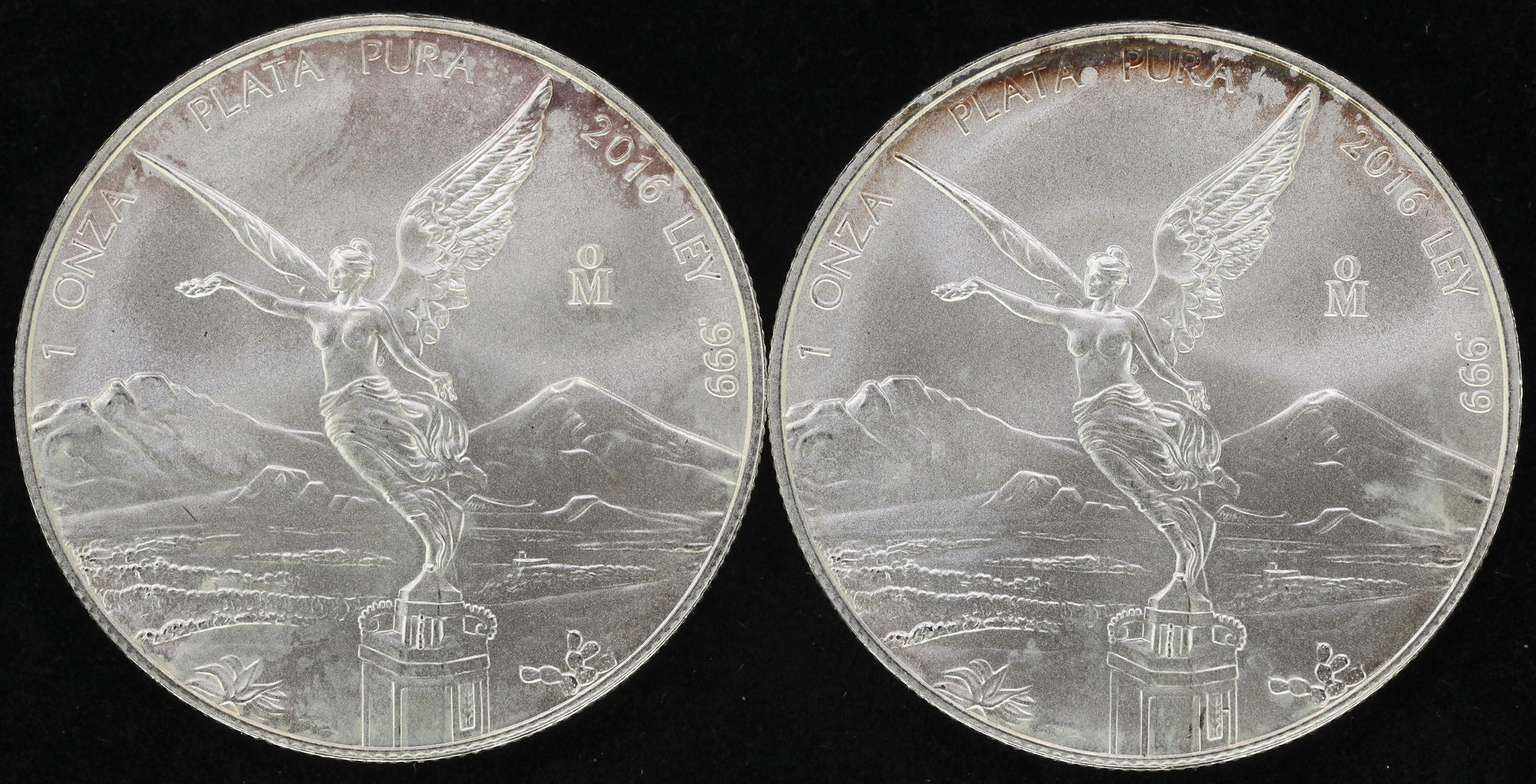 (2 oz, 62.208 g ASW). Mexico. Lot of (2) 2016 Silver 1 Onza.