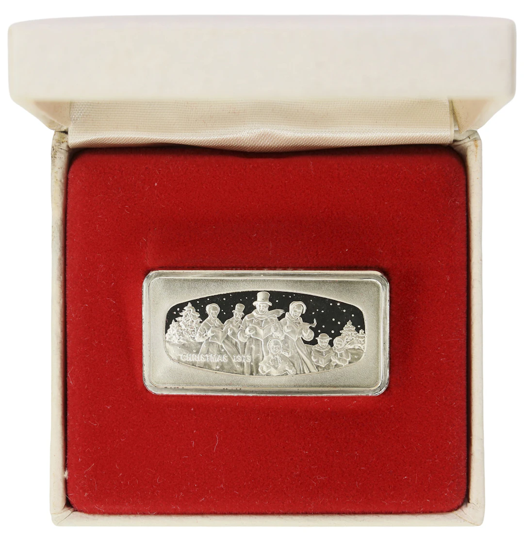(1.966 oz, 61.143 g ASW). 1973 Franklin Mint Christmas Sterling Silver Ingot.