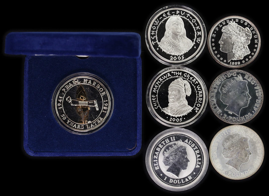 (7 oz, 217.728 g ASW). Mixed World. Lot of (7) Mixed Date 1 oz Silver