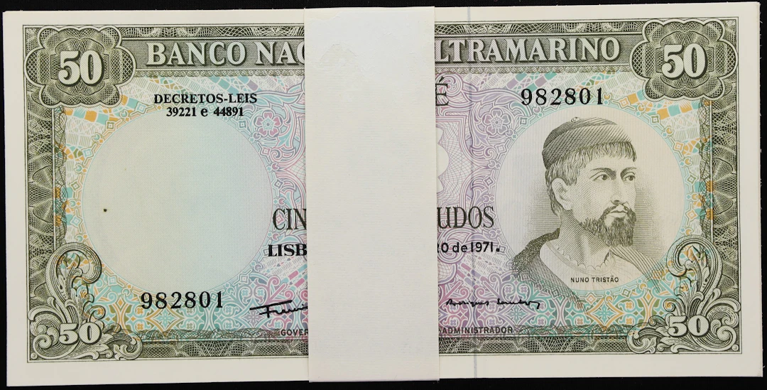 PORTUGUESE GUINEA. Pack of (100). Banco Nacional Ultramarino. 50 Escudos