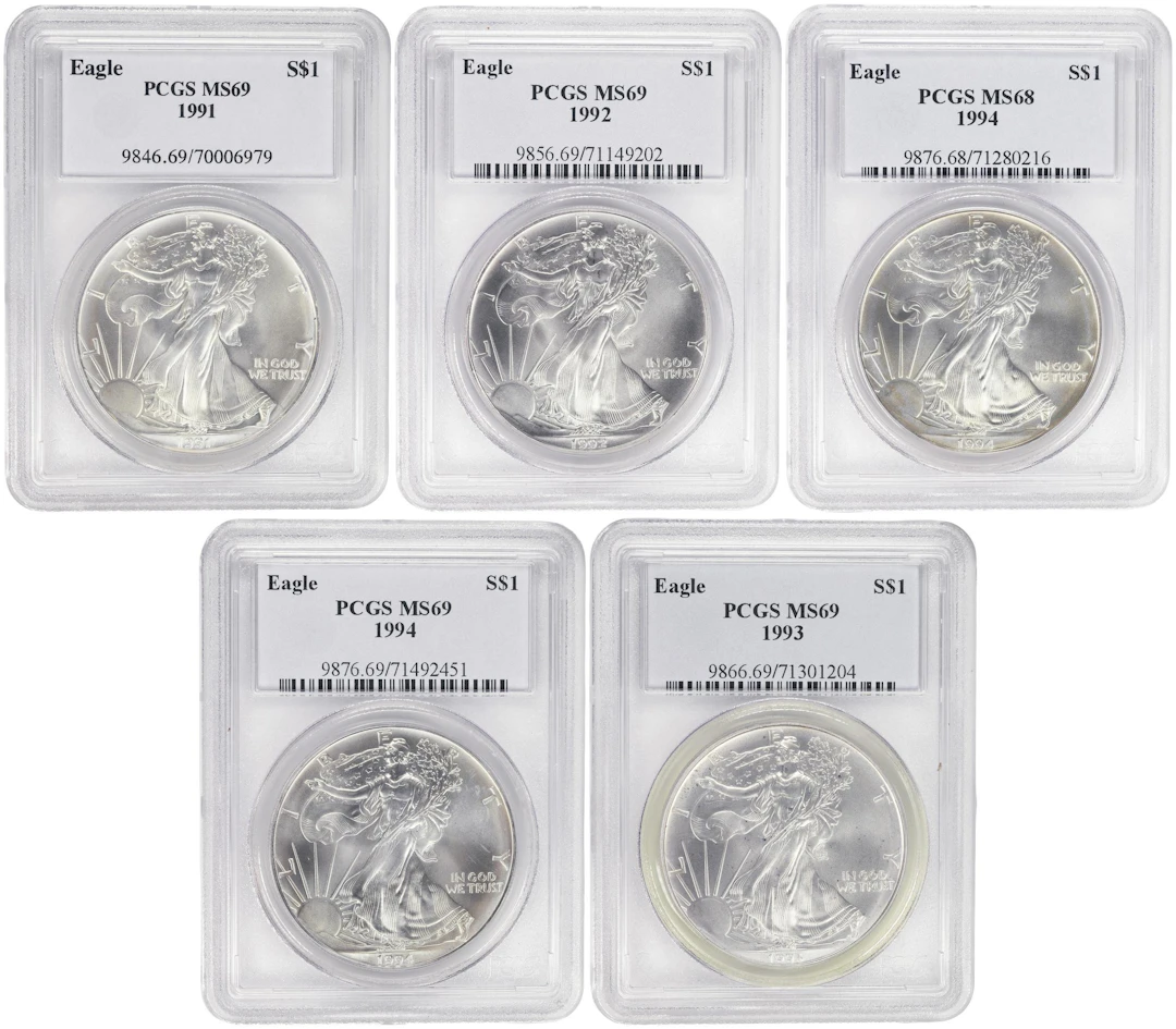 (5 oz, 155.52 g ASW). Lot of (5) Mixed Date American Silver Eagles.