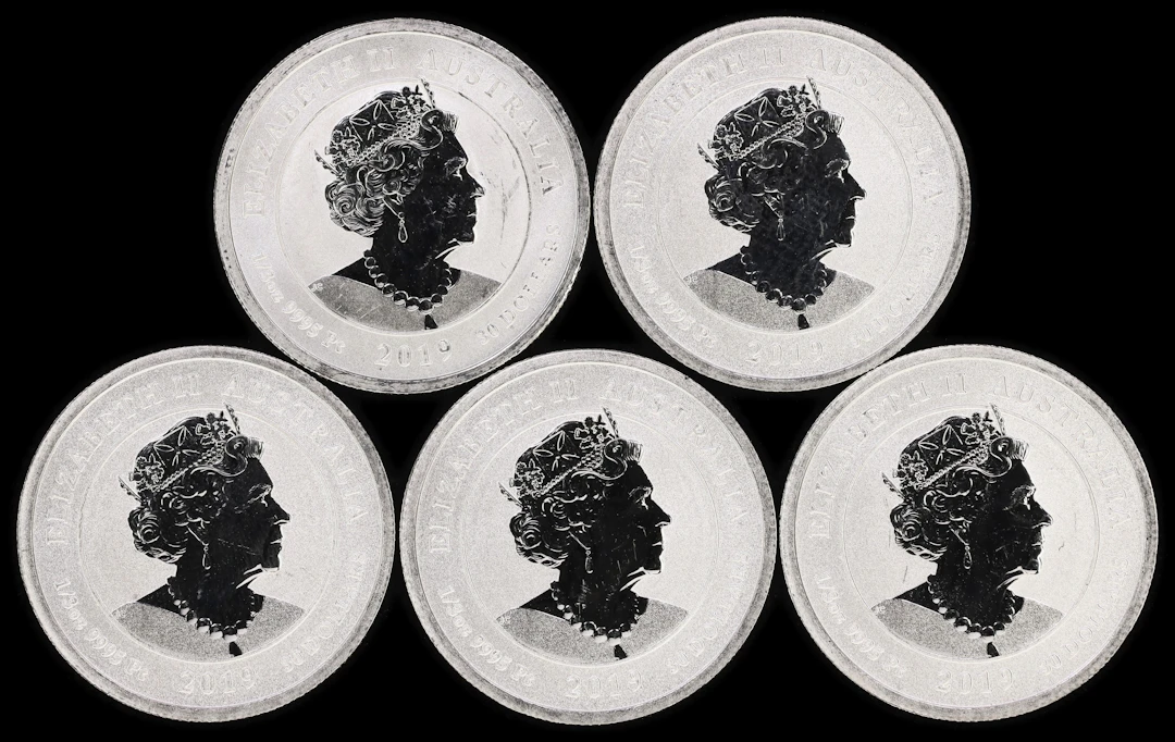 (1.667 oz, 51.84 g APtW). Australia. Lot of (5) 2019 Humpback Whale