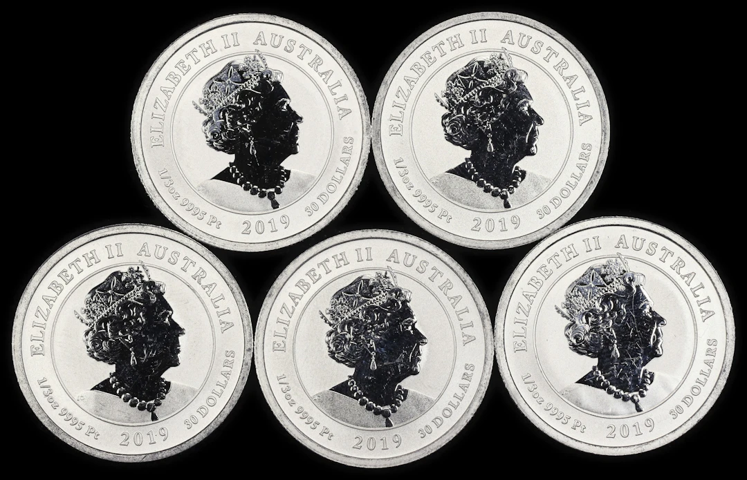 (1.667 oz, 51.84 g APtW). Australia. Lot of (5) 2019 Humpback Whale