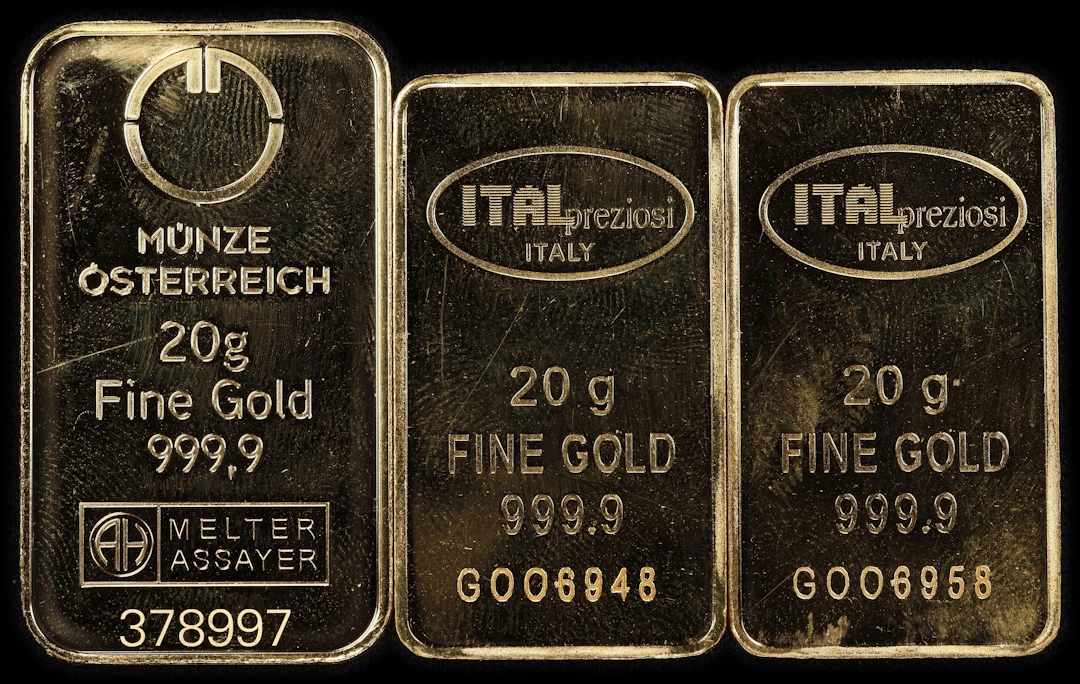 (1.929 oz, 60 g AGW). Lot of (3) Assorted Refineries 20 gram Gold Bars.
