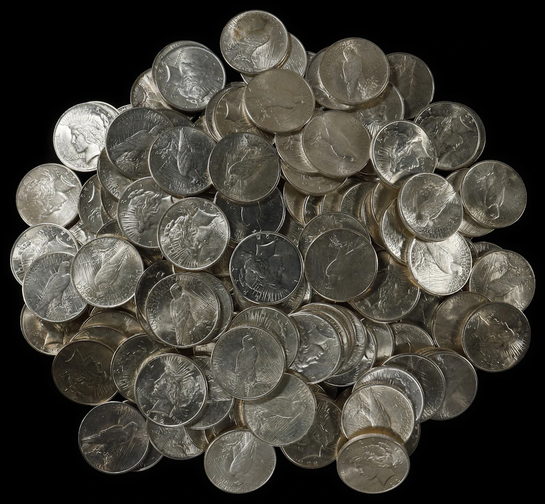 (117.557 oz, 3656.487 g ASW). Lot of (152) Mixed Date Peace Silver Dollars.