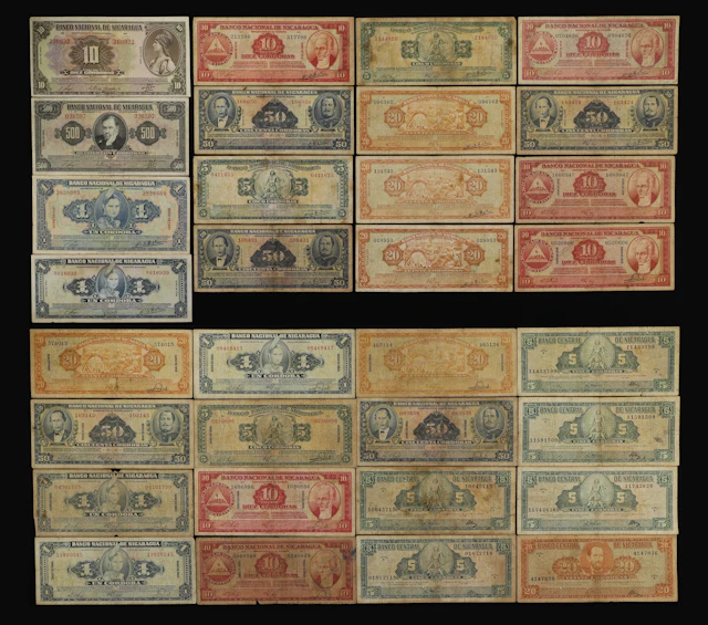 NICARAGUA. Lot of (32). Banco Nacional de Nicaragua. 1, 5, 10, 20