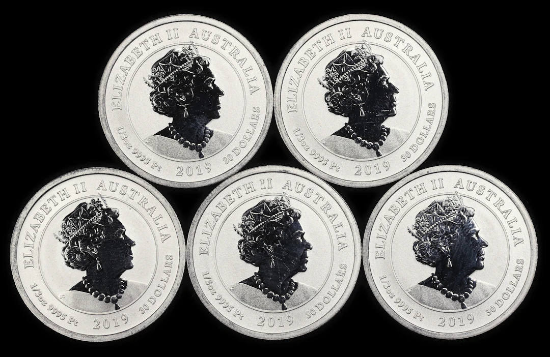 (1.667 oz, 51.84 g APtW). Australia. Lot of (5) 2019 Humpback Whale