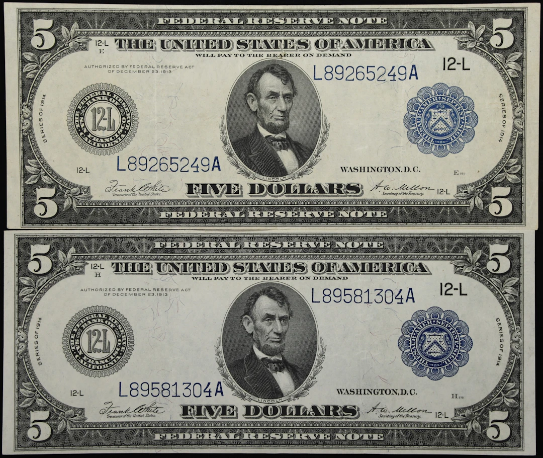 Lot of (2) Fr. 891b. 1914 $5 Federal Reserve Notes. San Francisco.