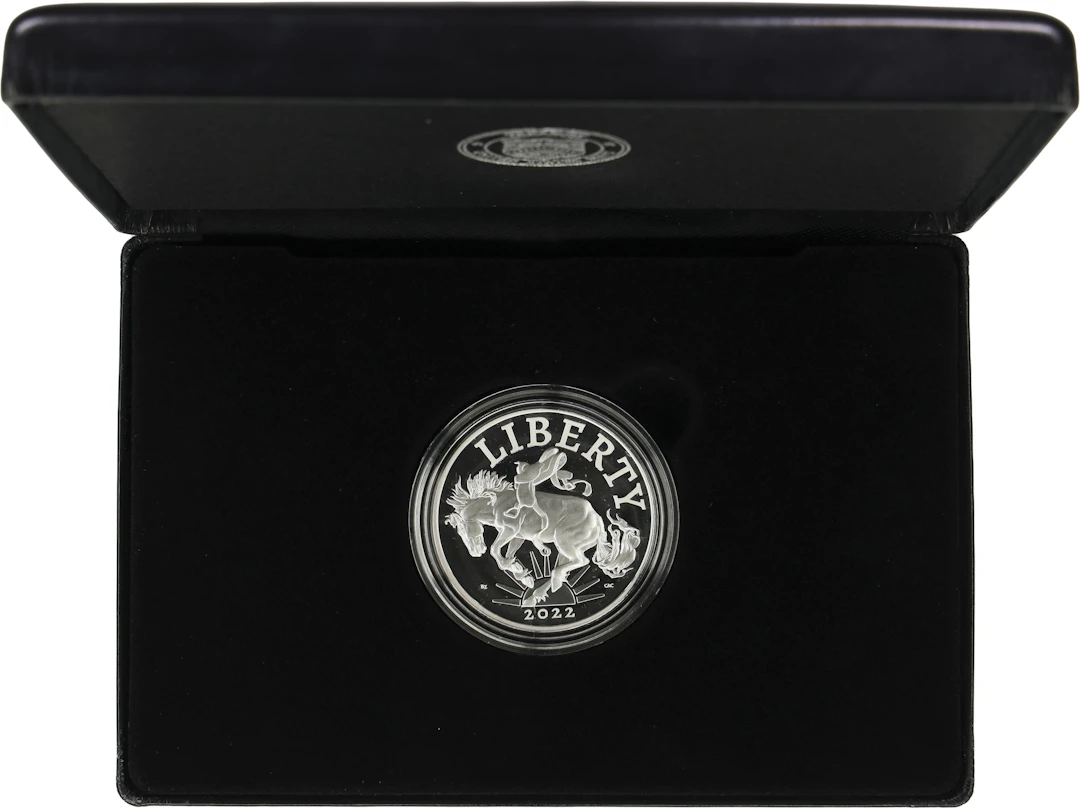 (1 oz, 31.104 g ASW). 2022-P American Liberty Silver Medal. Proof.