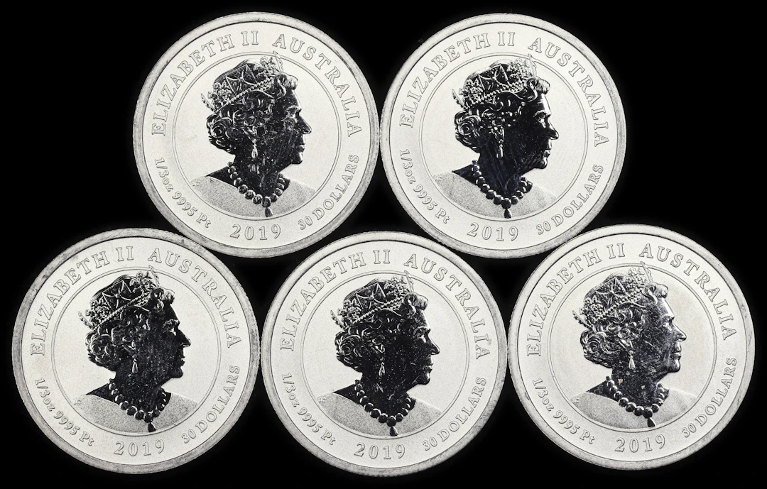 (1.667 oz, 51.84 g APtW). Australia. Lot of (5) 2019 Humpback Whale