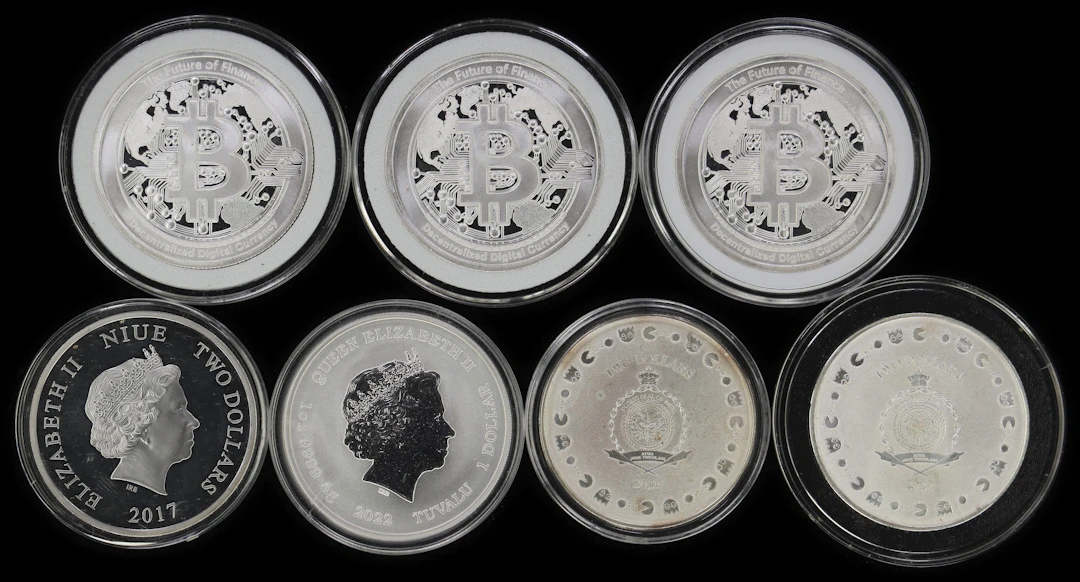 (7 oz, 217.728 g ASW). Mixed World. Lot of (7) Mixed Date 1 oz Silver $2.