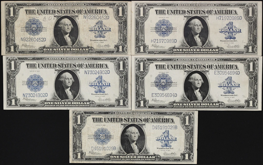 Lot of (5) Fr. 237. 1923 $1 Silver Certificates. Fine to Very Fine.