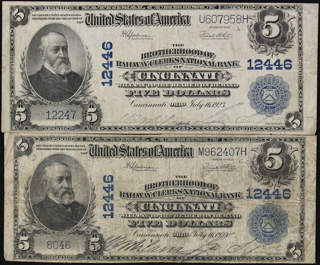 Lot of (2) Cincinnati, Ohio. $5 1902 Plain Back. Fr. 609. The Brotherhood