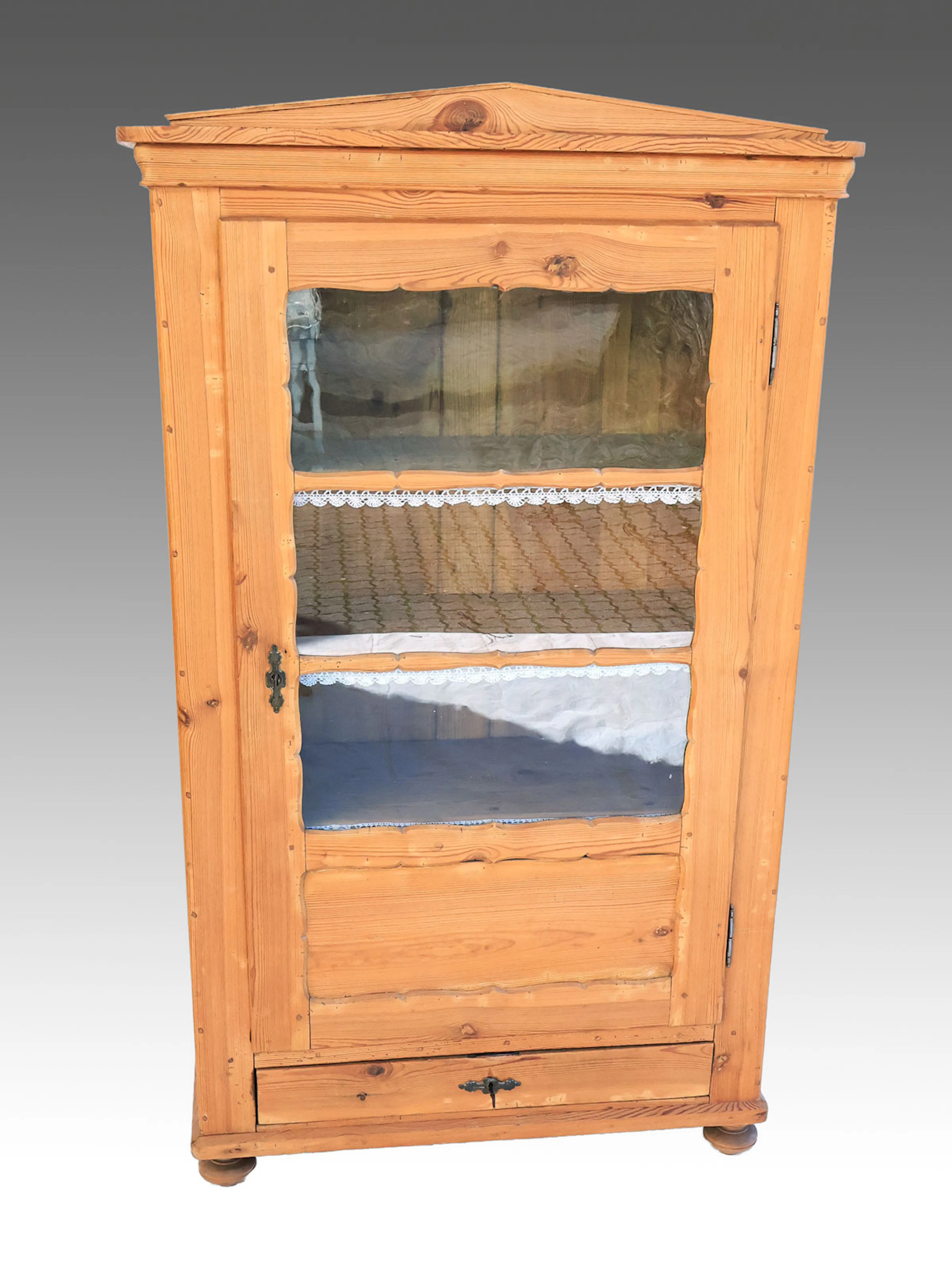 Weichholzvitrine