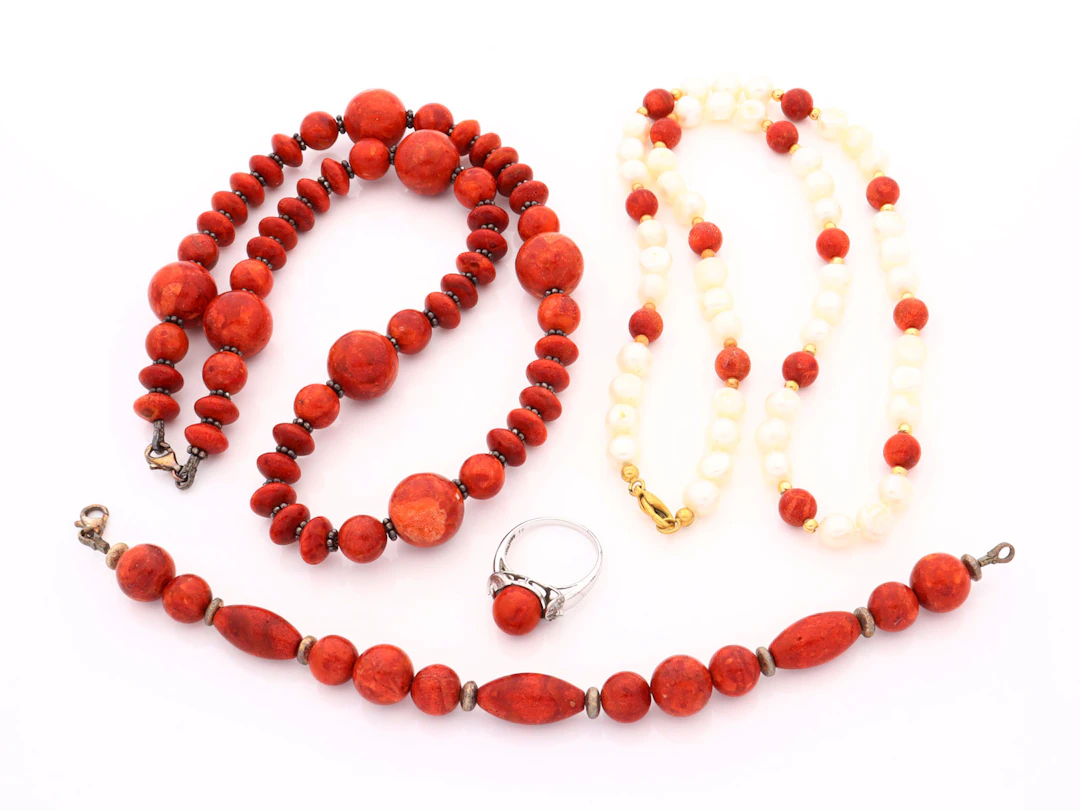Damenschmuck - Koralle u.a.