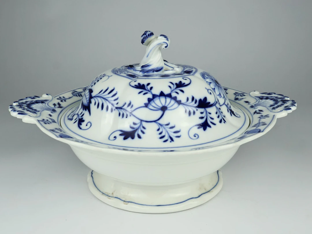 Meissen - Deckelterrine