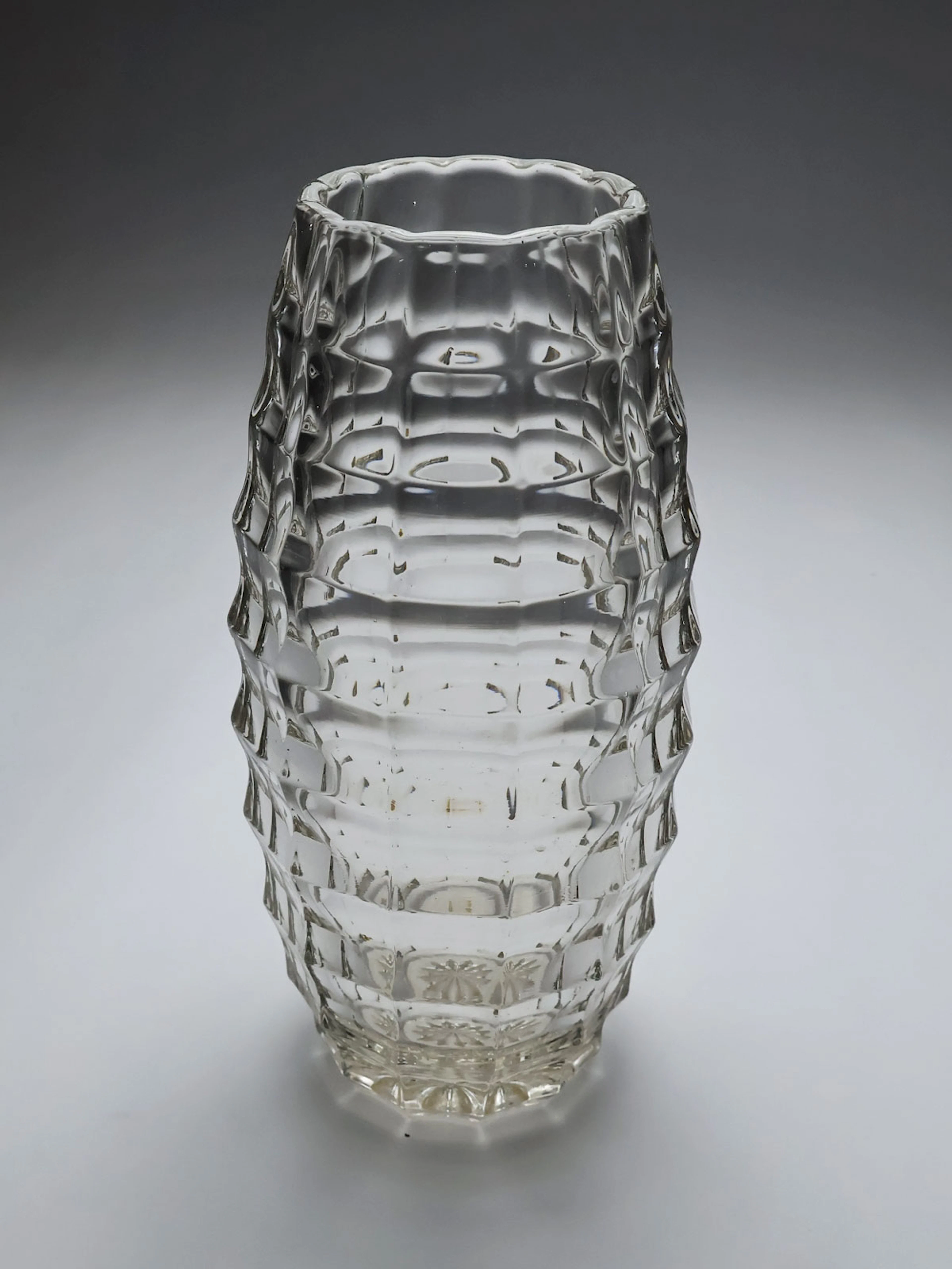 01Hoffmann - Vase