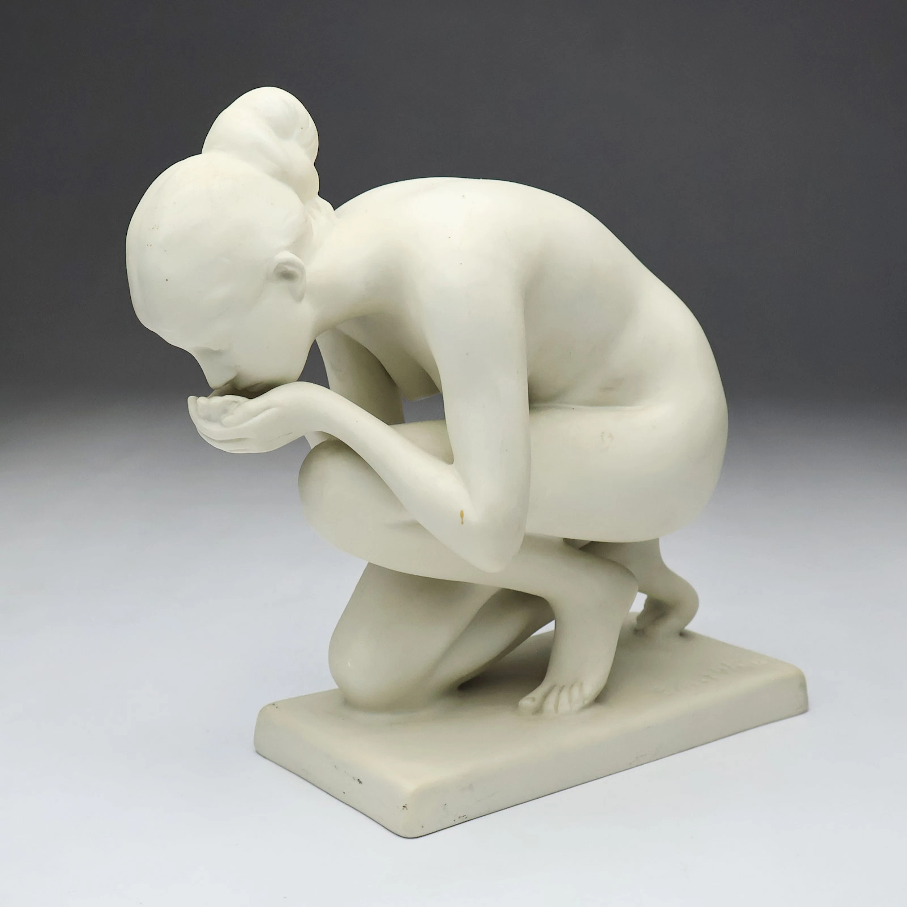 Rosenthal - Die Trinkende