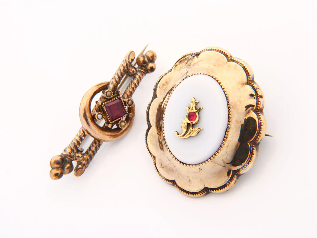 Damenschmuck - Broschen
