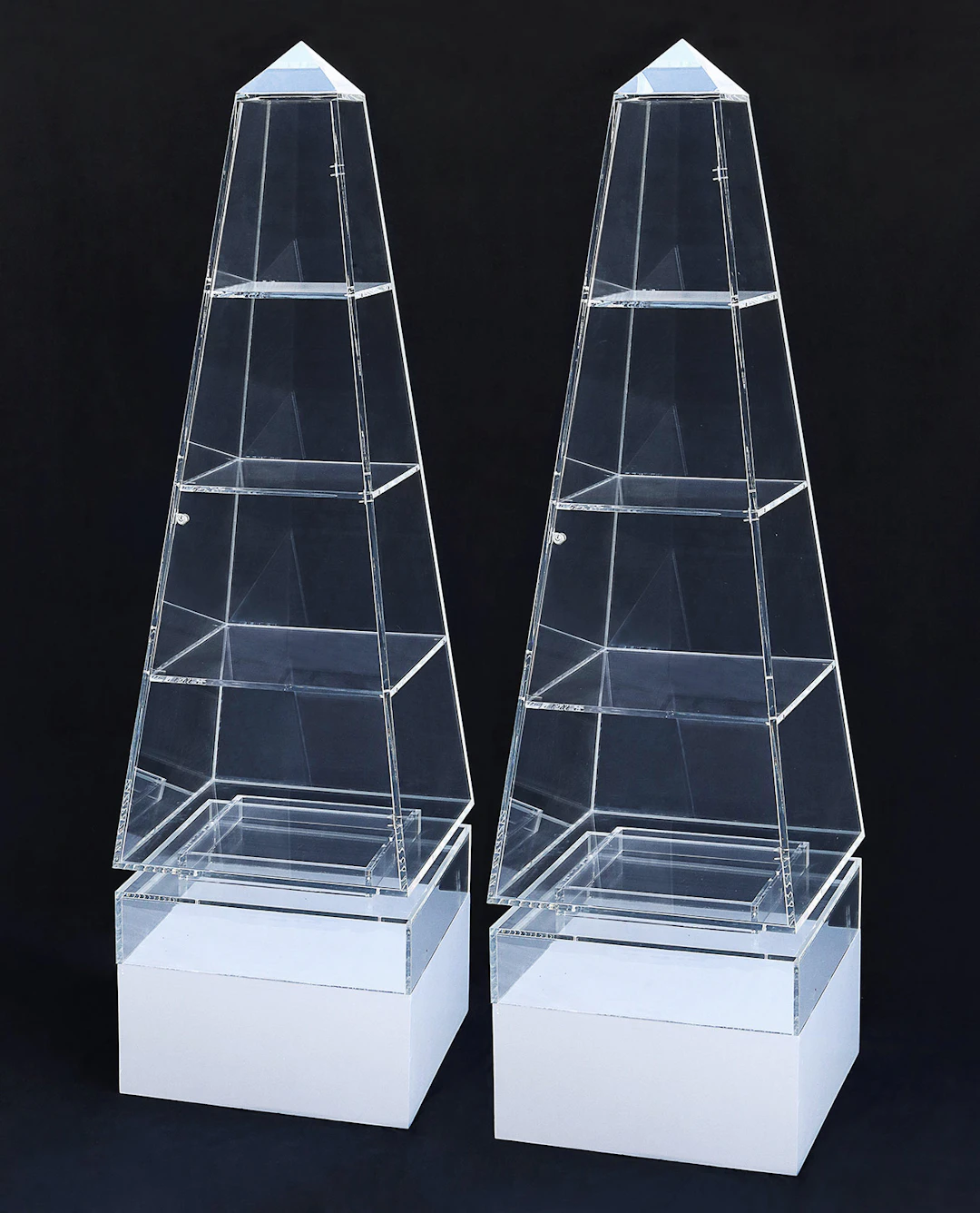 Design - Obelisk - Vitrinenschränke - Paar