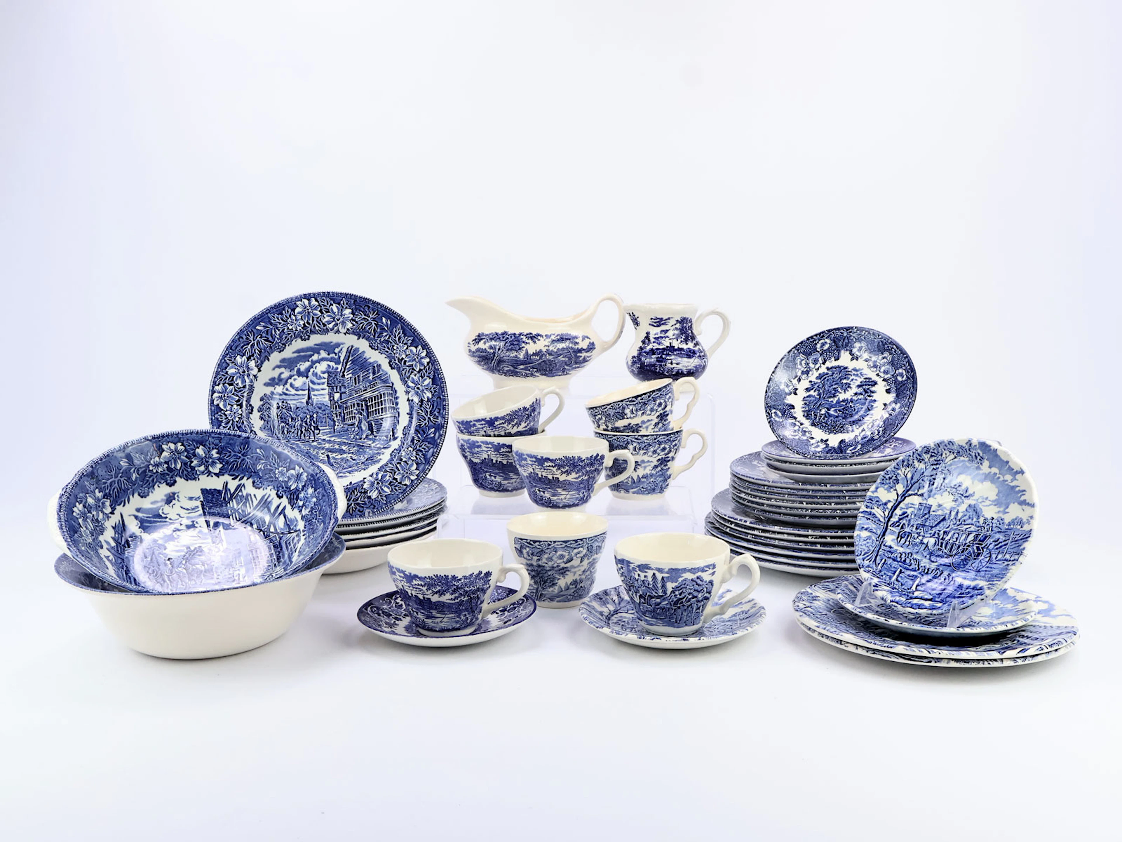 Royal Tudor Ware und andere - Restservice