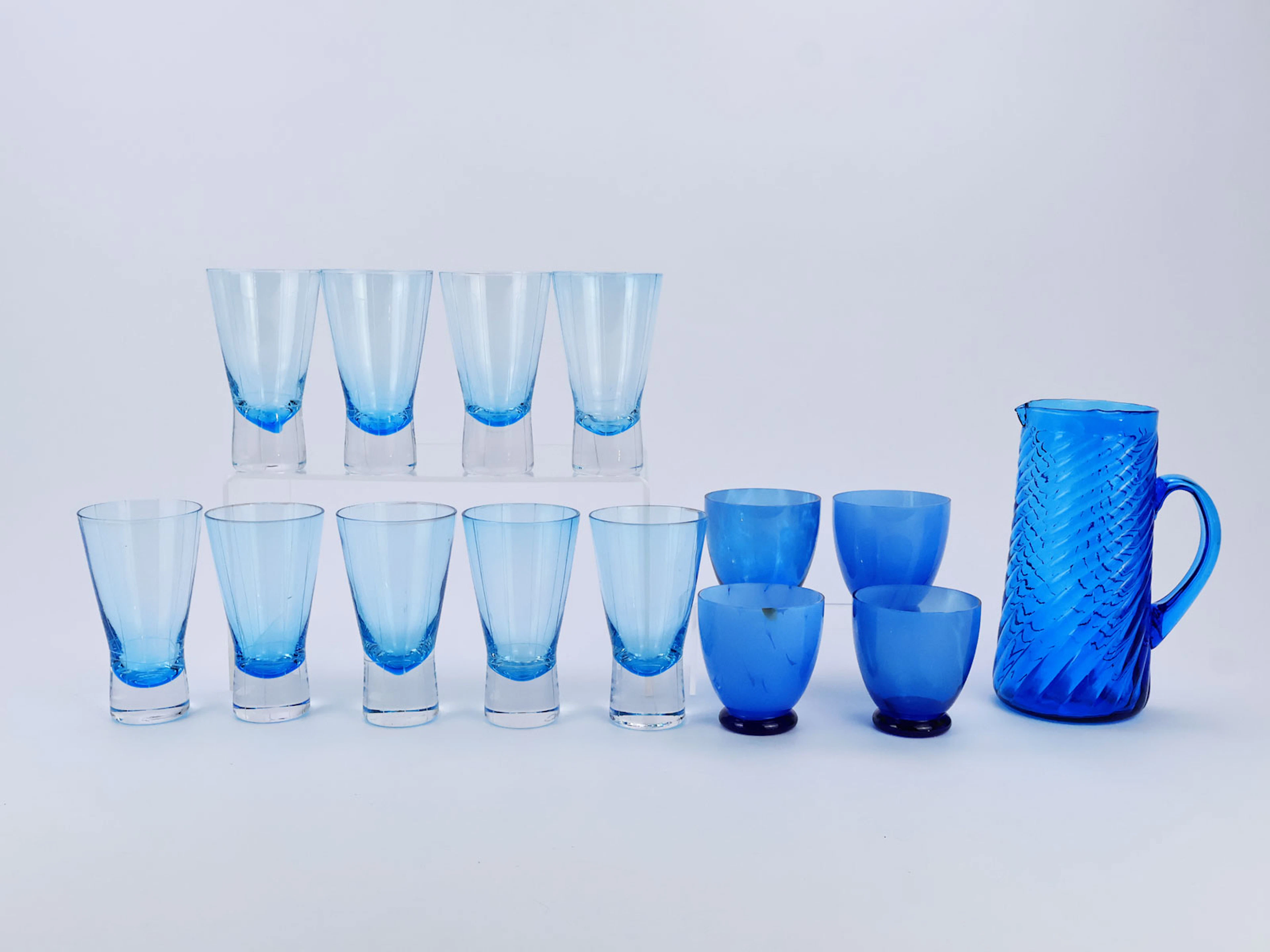 Konvolut blaues Glas