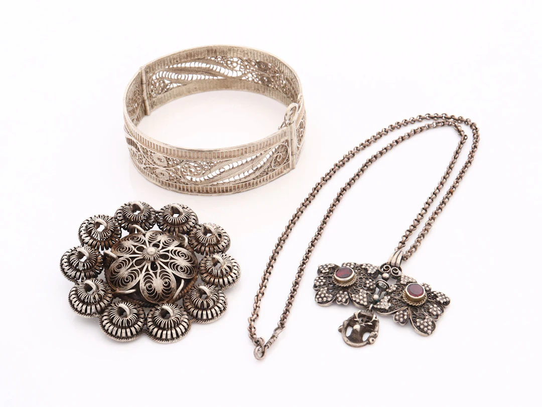 Trachtenschmuck