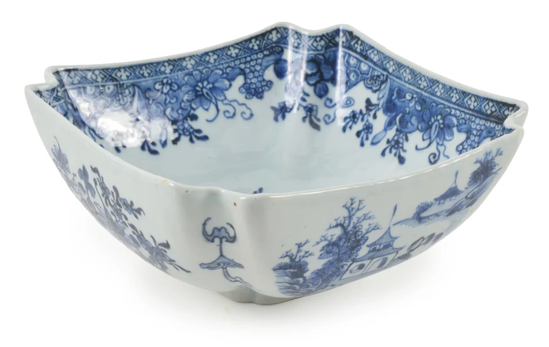 18th century Chinese export blue and white decorated cut corner square