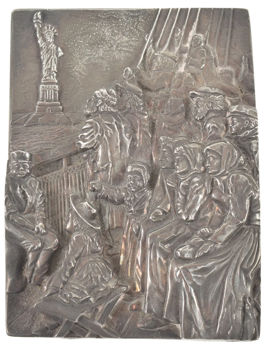 Henryk Winograd. "The Immigrants Coming to Ellis Island". Sterling