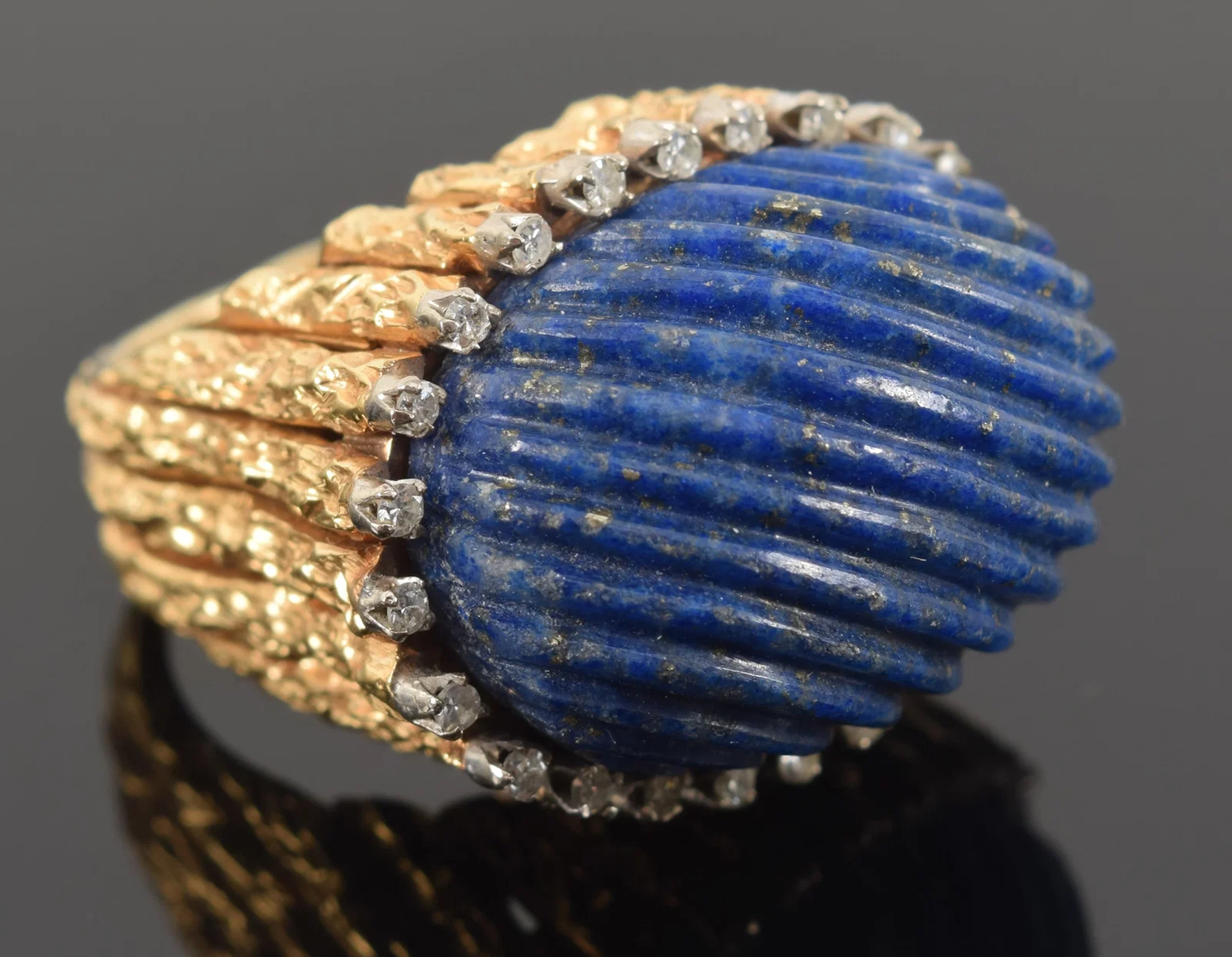 18K gold carved lapis lazuli and diamond ring. Fine quality carved