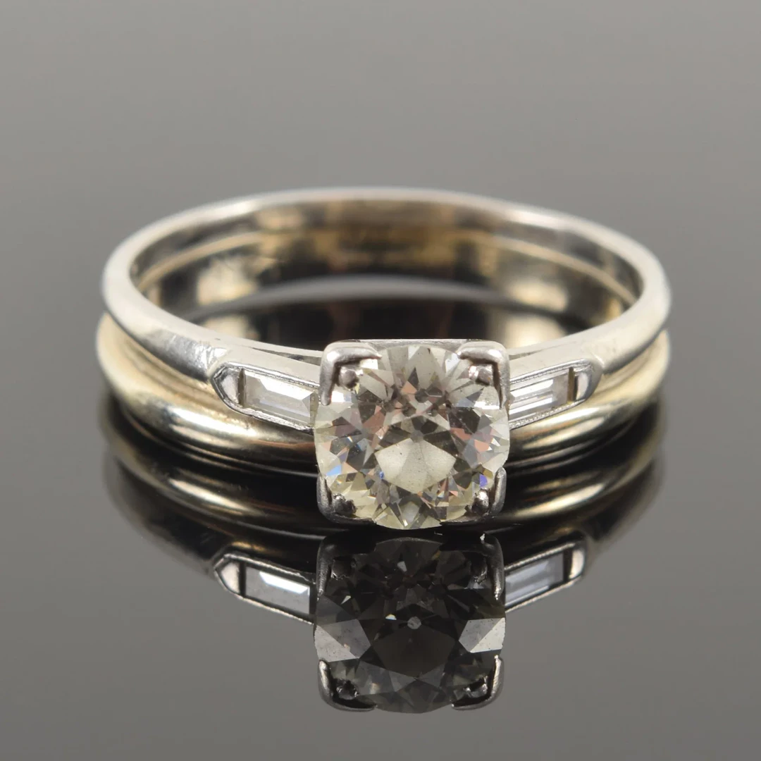 Vintage 14K gold and platinum diamond solitaire engagement ring and