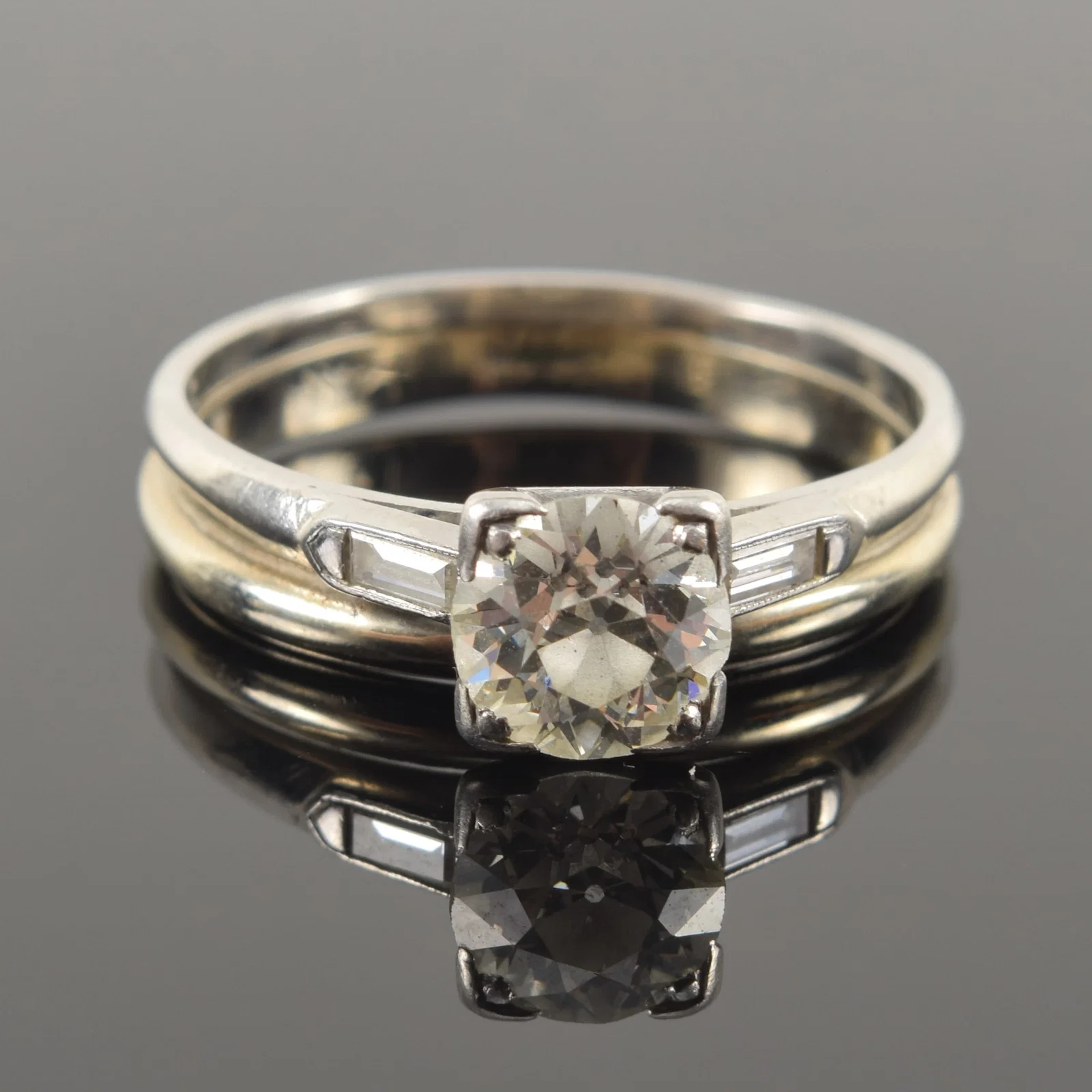 Vintage 14K gold and platinum diamond solitaire engagement ring and