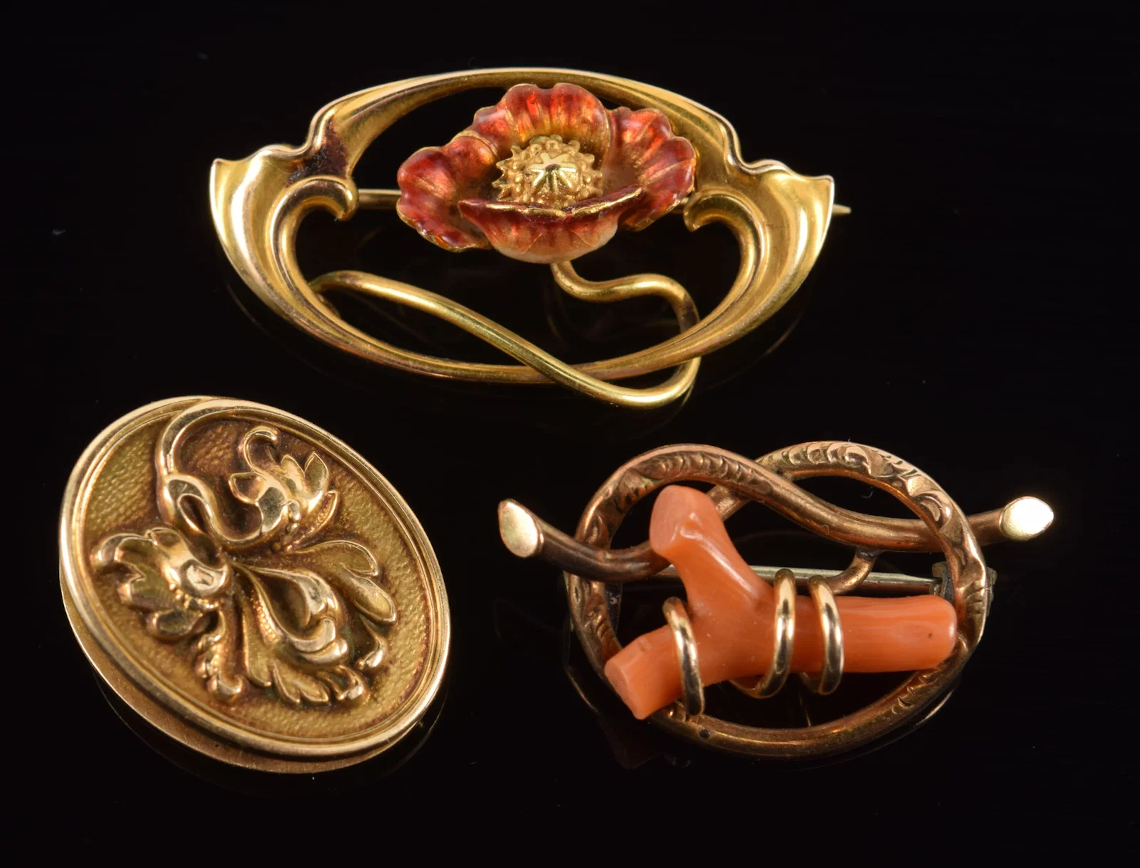 3 antique gold pins. 1) 14K art nouveau enameled flower pin. 1.25in