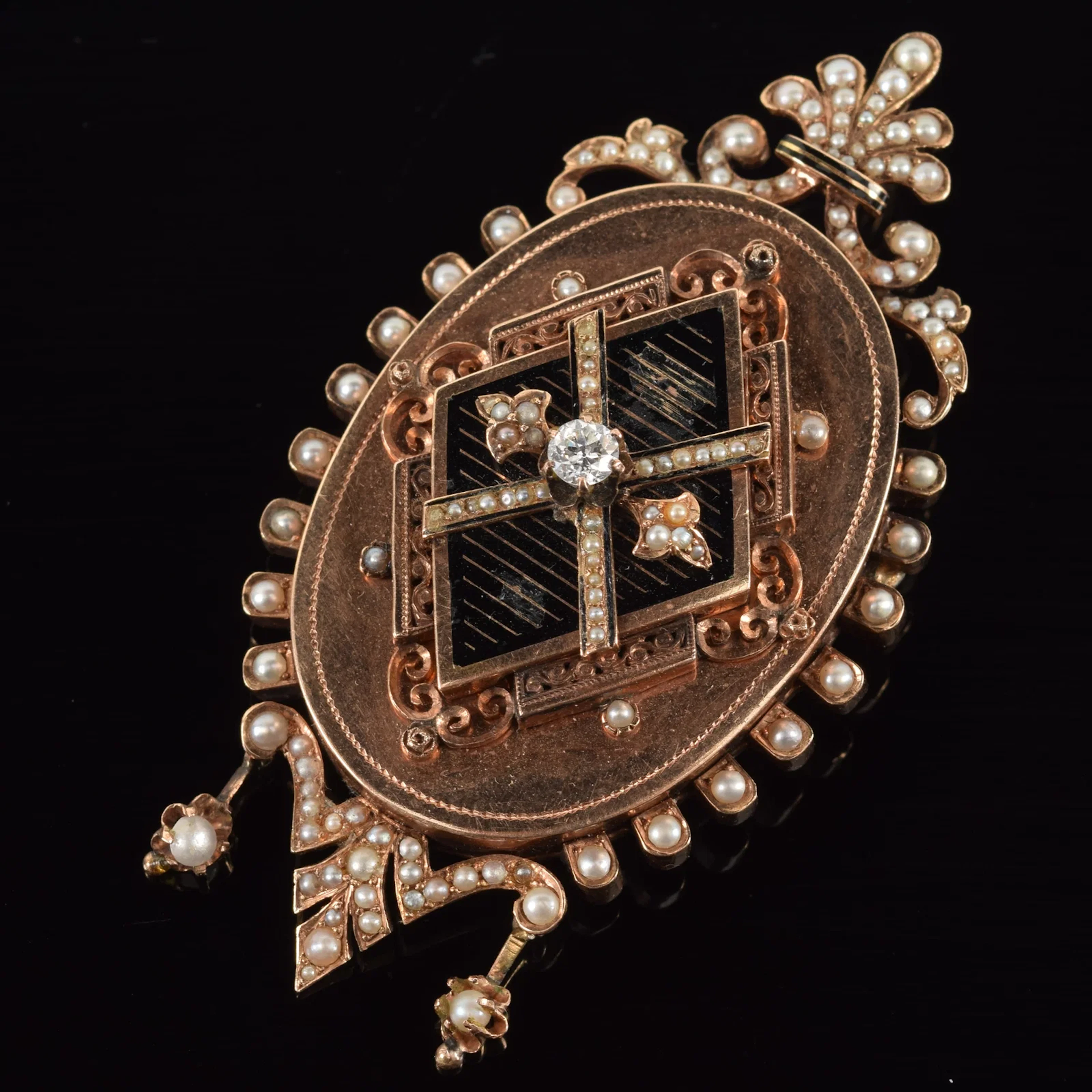 Antique Victorian 14K gold diamond and pearl mounted brooch. Tiered
