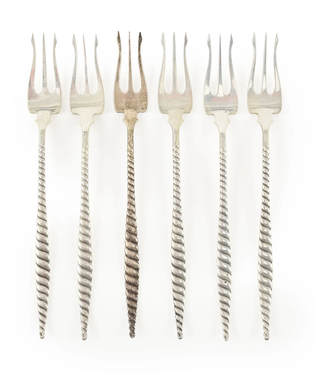6 Whiting Sterling silver pickle forks. Length 5.5 in, 1.92 ozt.