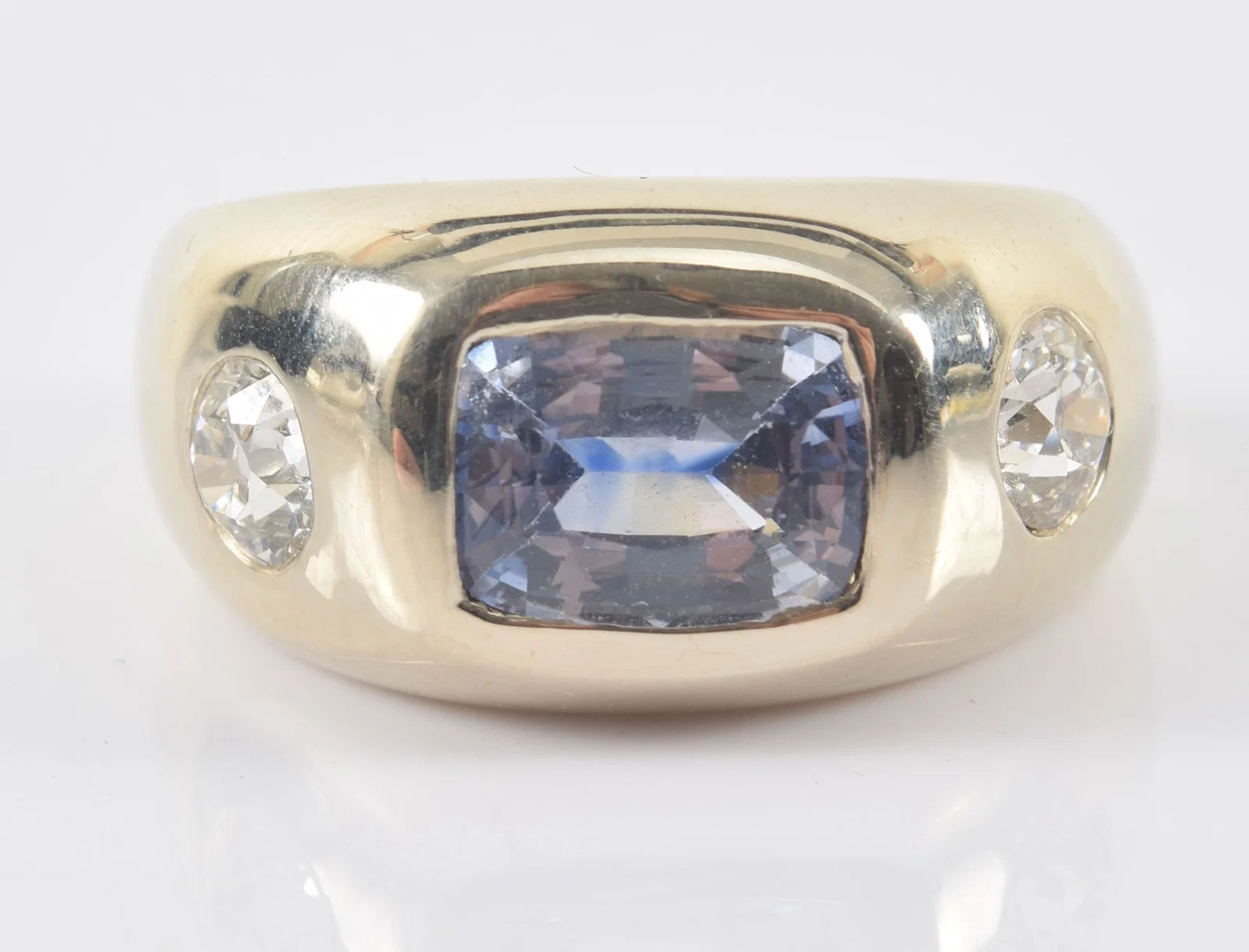 Vintage 14K white gold sapphire and diamond ring. Rectangular cut
