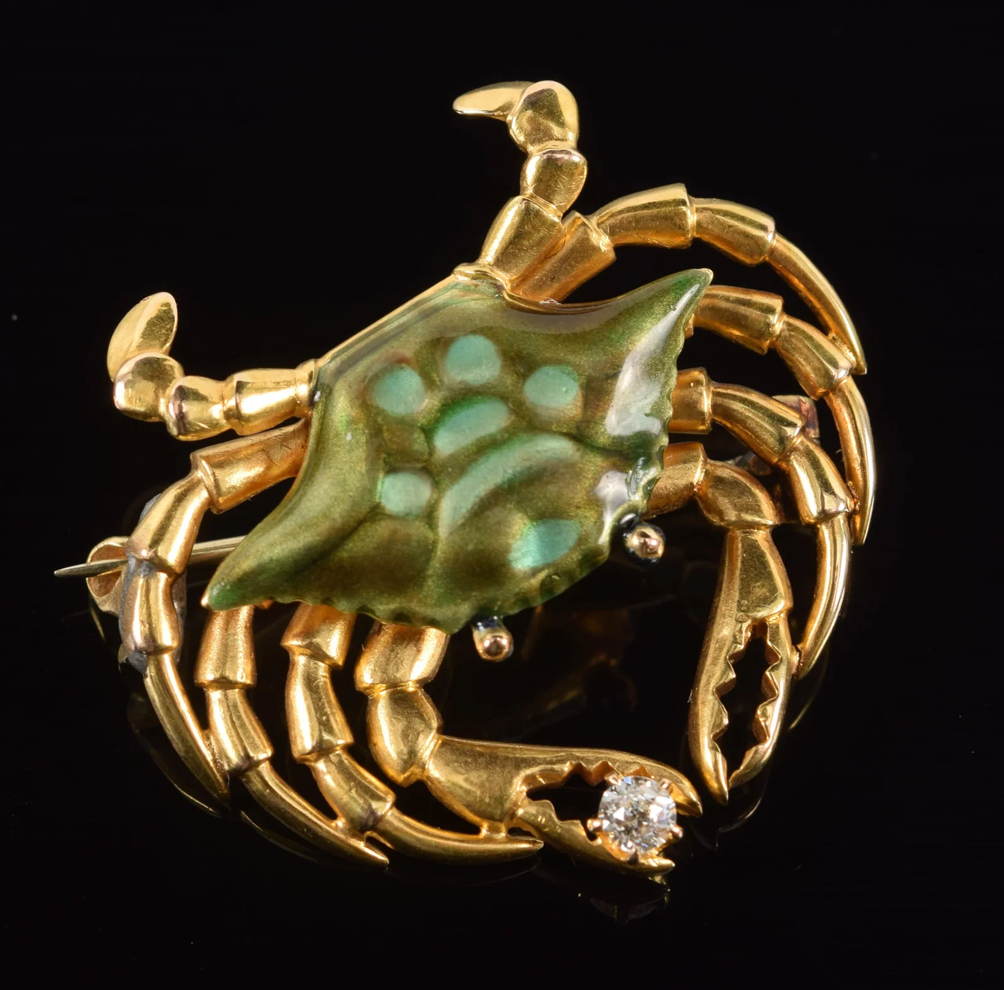 14K gold enameled crab pin. Realistic green-blue enameled shell and