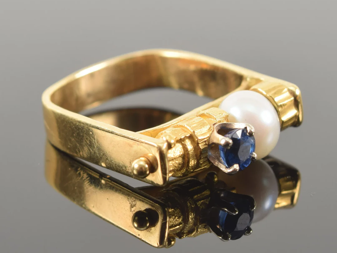 Ross Coppelman 18K gold sapphire and pearl ring. Modernist industrial