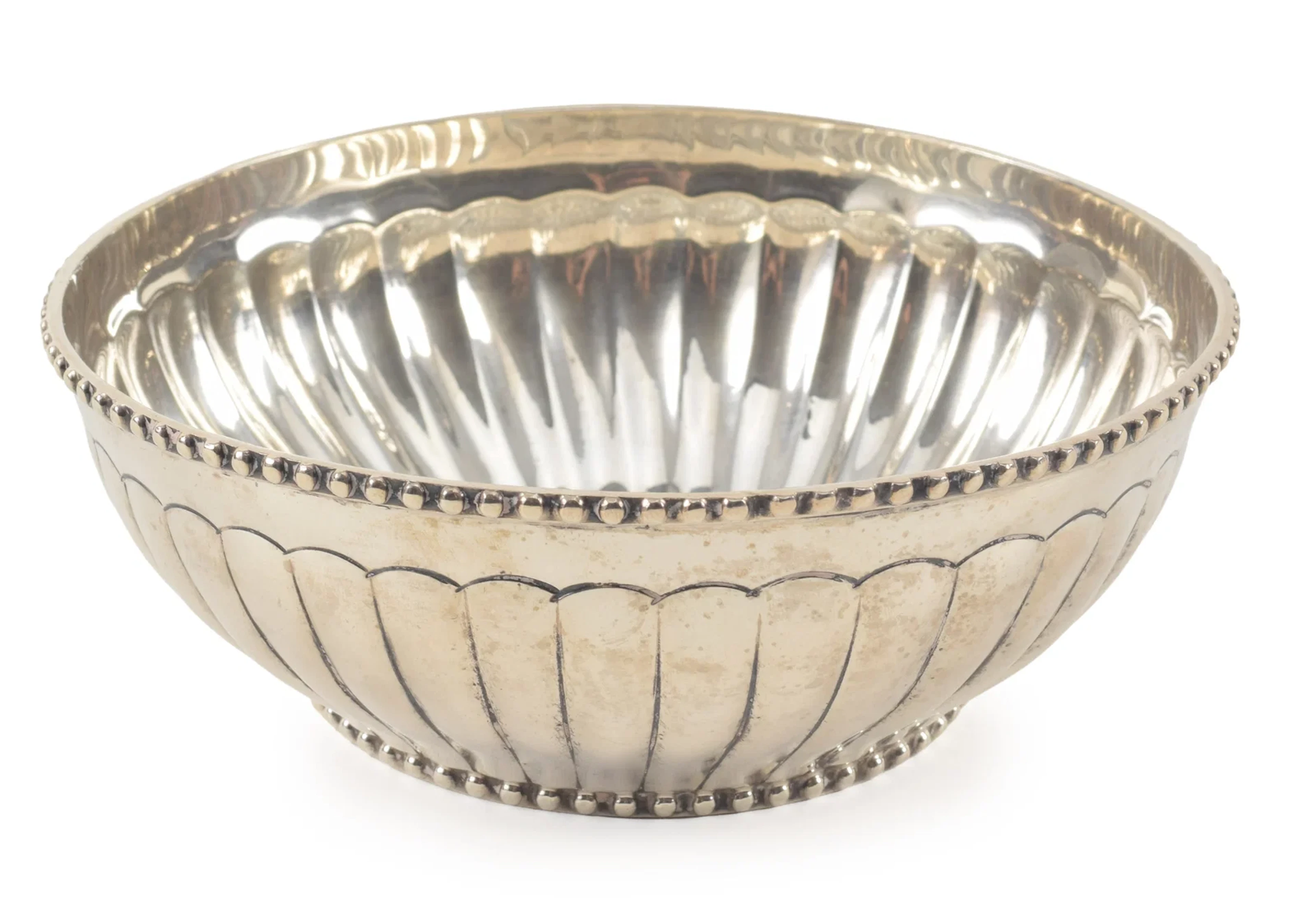 Fine Mexican Sterling silver lobbed bowl. Diameter 5.5 in, 7.09 ozt.