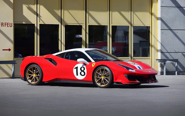 2019 Ferrari 488 Pista