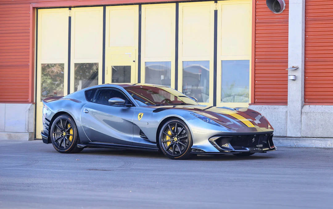2023 Ferrari 812 Competizione