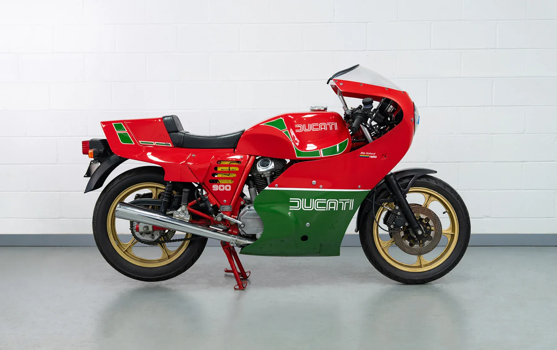 1982 Ducati 900 Mike Hailwood Replica