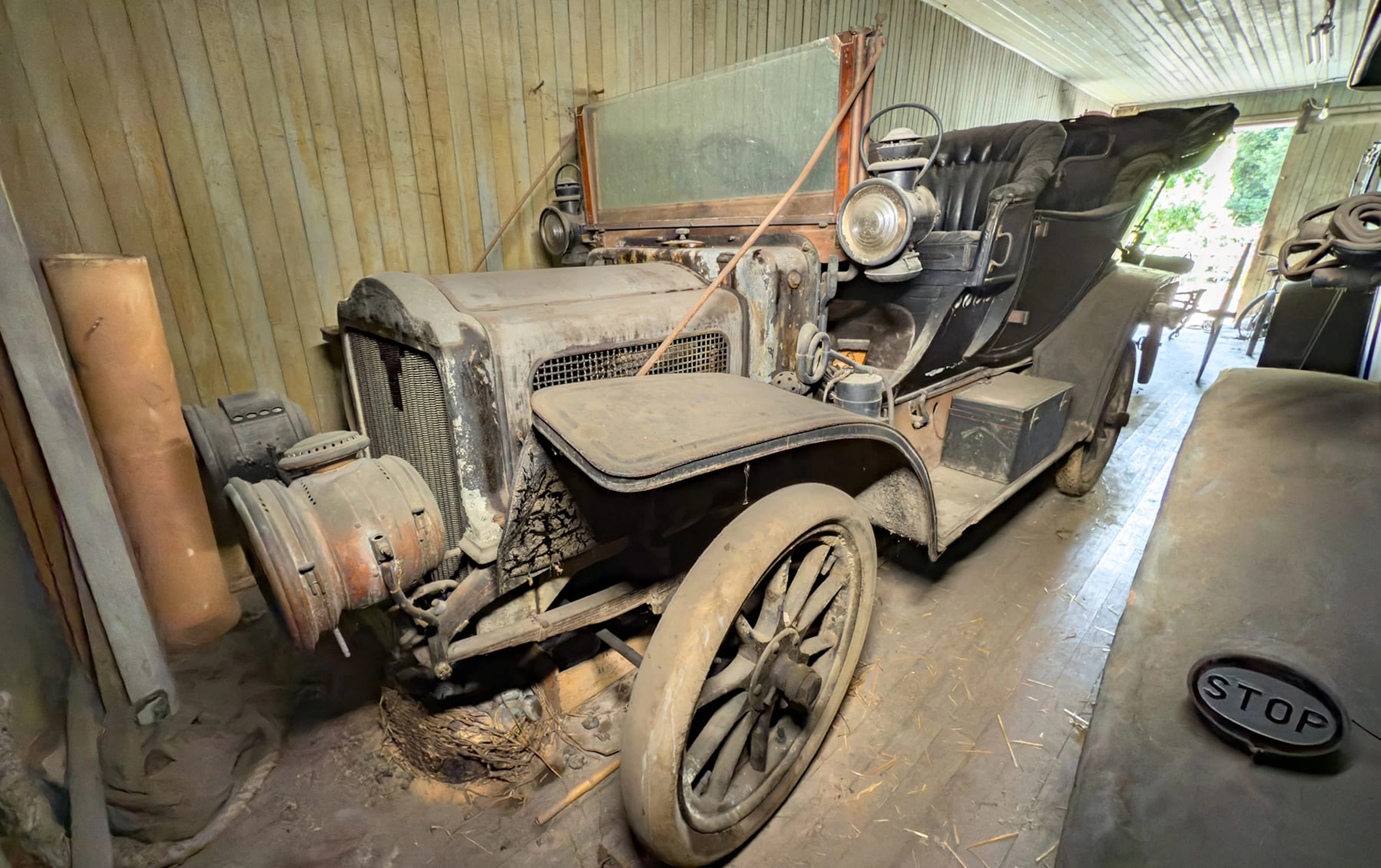 1908 White Model L Steam Car