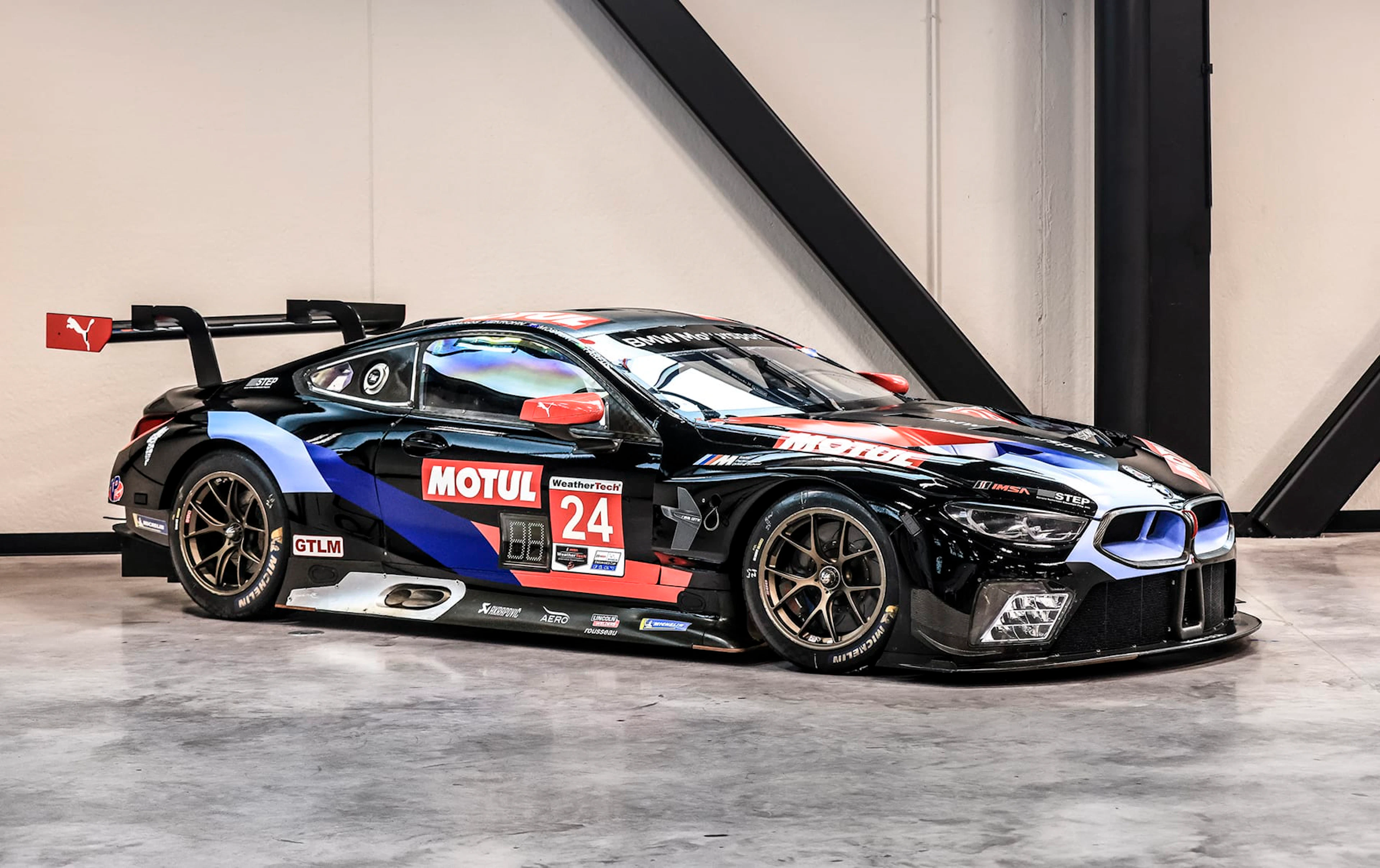 2019 BMW M8 GTE