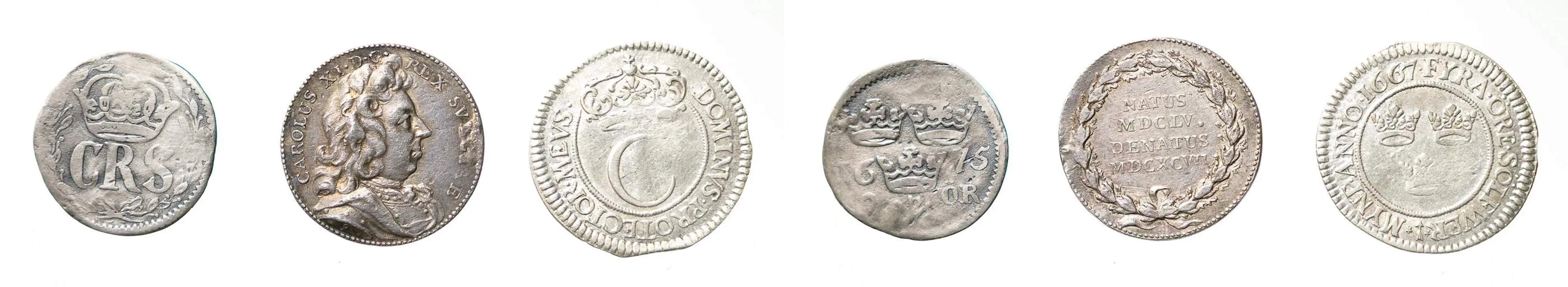 KARL XI (1660-1697). Lot of 3