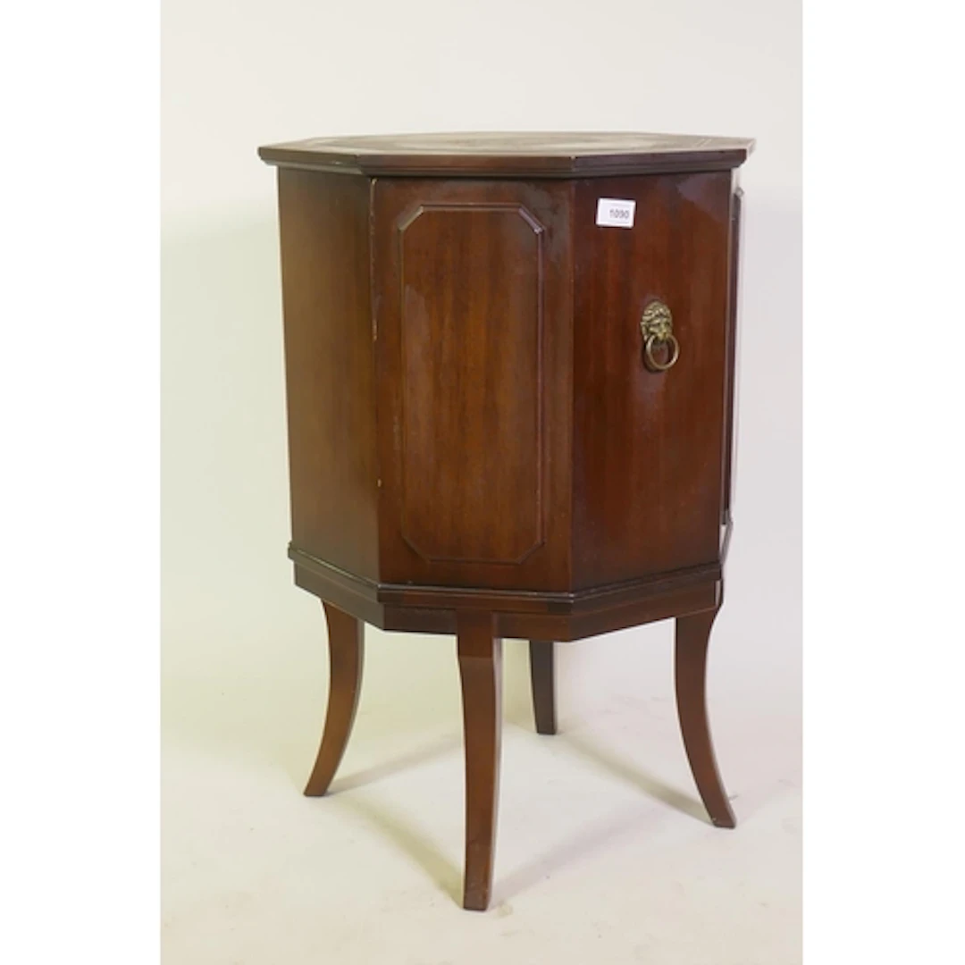 Mahogany cellarette with leather inset top and single door, ...